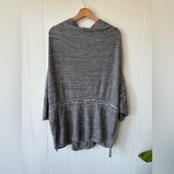 Lululemon Breeze Easy Wrap Heathered Light Grey - Picture 8 of 9
